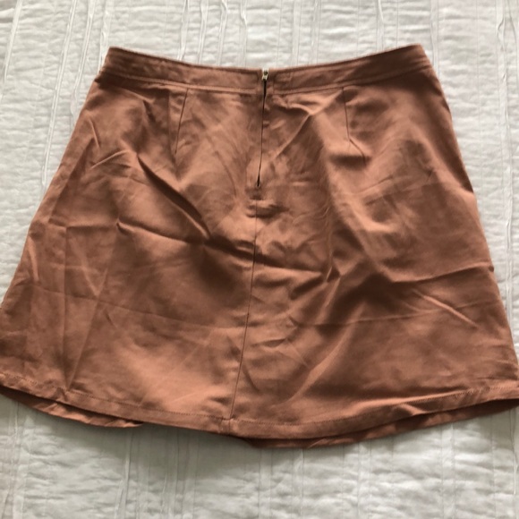 Skirt - Picture 2 of 2